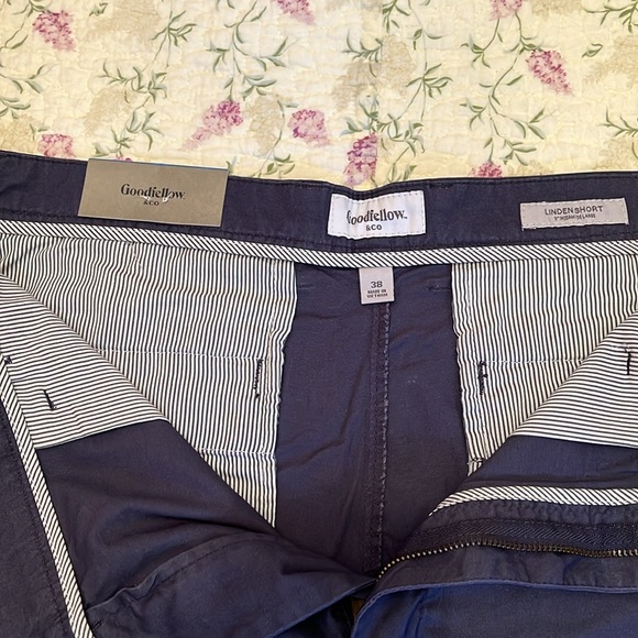 Good Fellow Men's Navy Shorts Flat Front  Size 38 - Picture 8 of 10